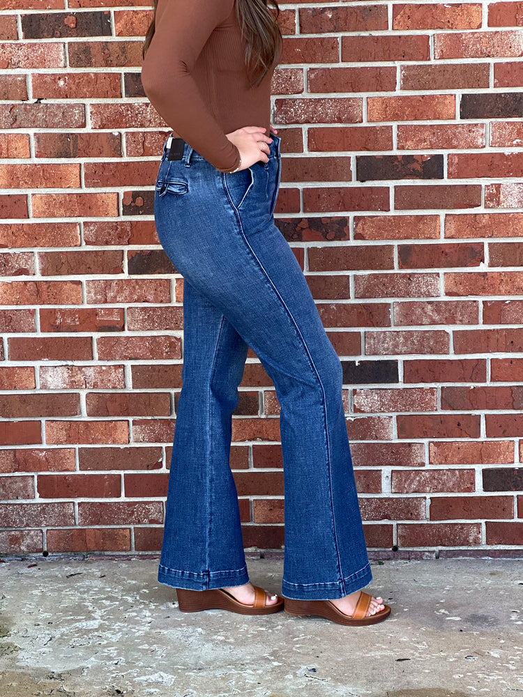 Cassie Mid Rise Trouser Bootcut Jeans