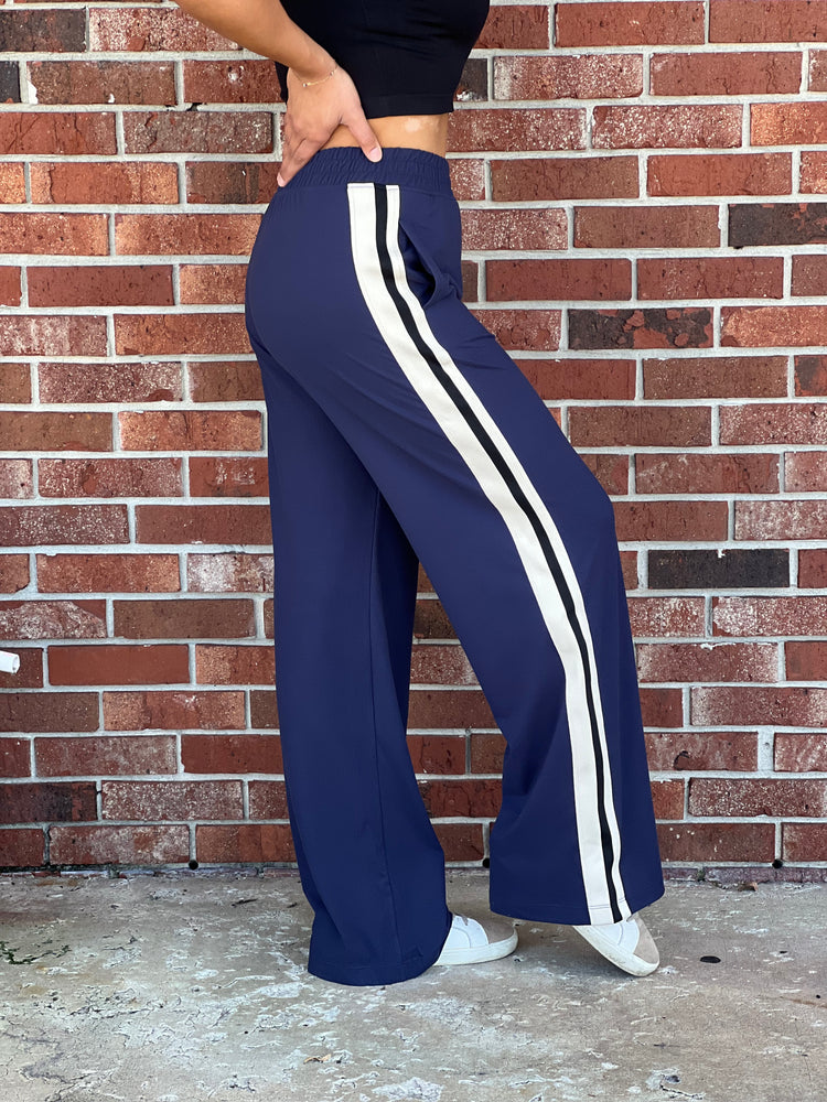 Navy Side Contrast Straight Pant