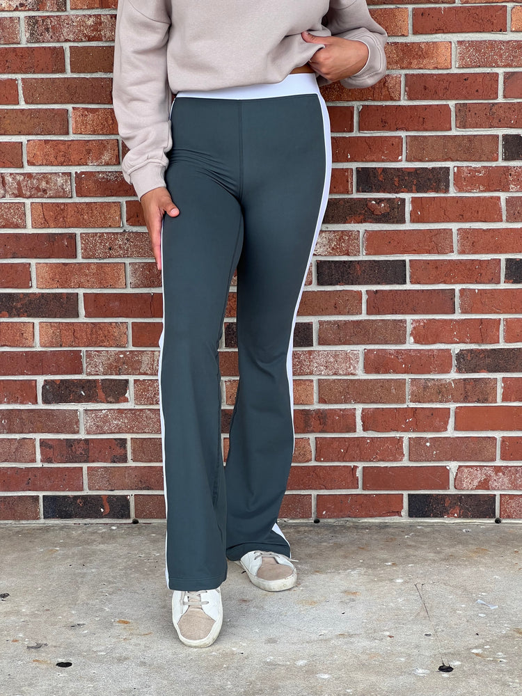 Butter Soft Side Stripe Flare Leggings