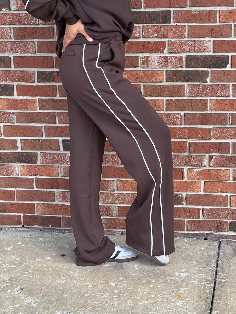 Espresso Scuba Two Stripe Piping Straight Pant