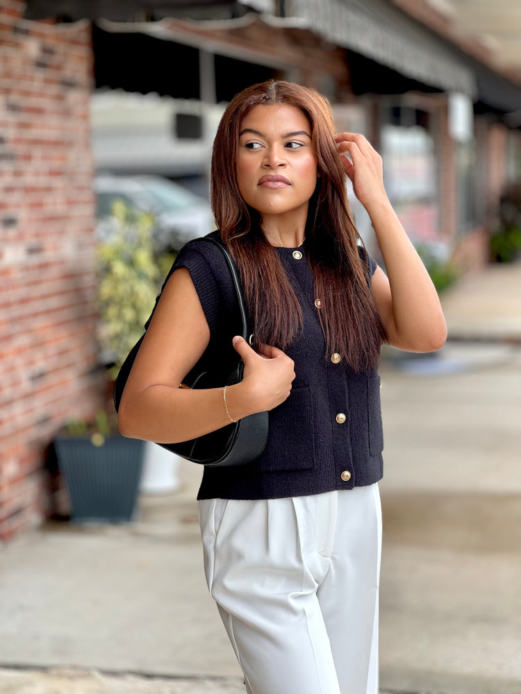 So Chic Pocket Detail Knit Vest