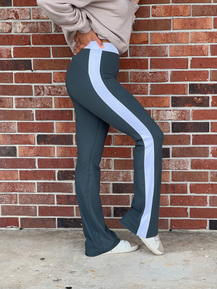 Butter Soft Side Stripe Flare Leggings