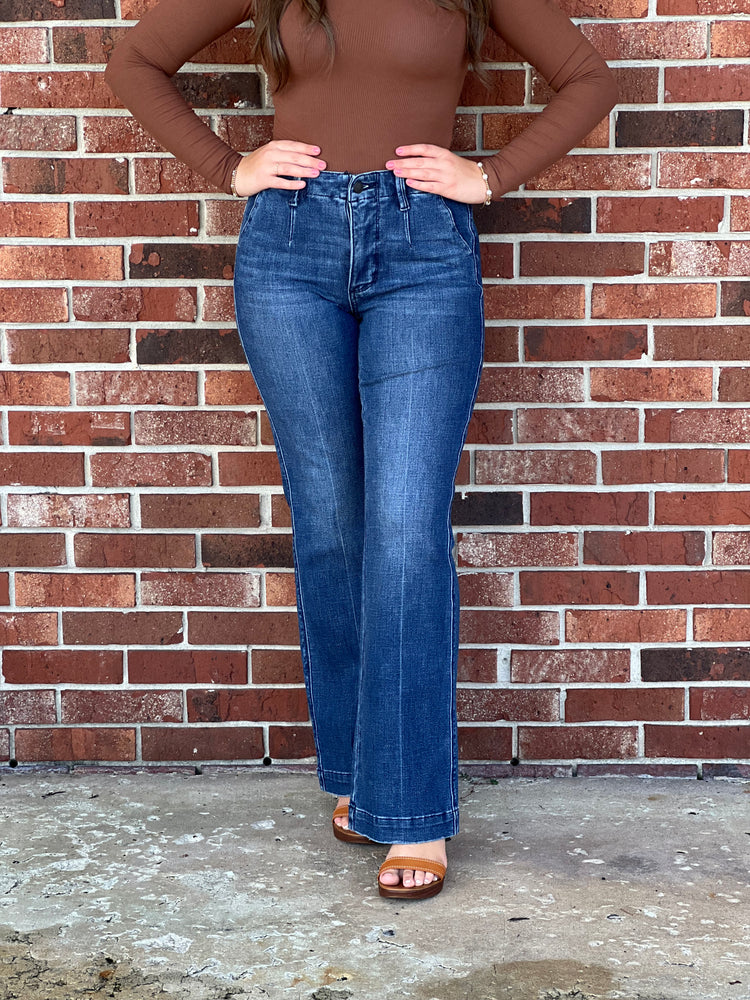 Cassie Mid Rise Trouser Bootcut Jeans