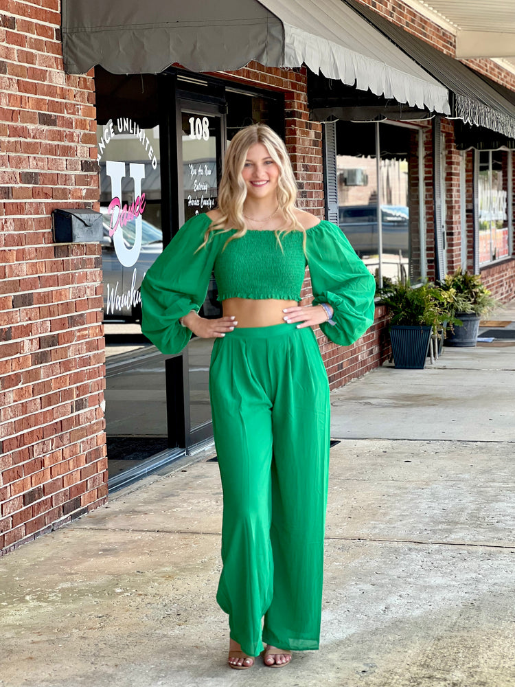 
            
                Load image into Gallery viewer, Hunter green Top &amp;amp; Pant Set
            
        