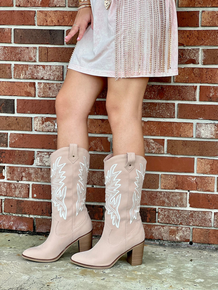 Blush boots 2024